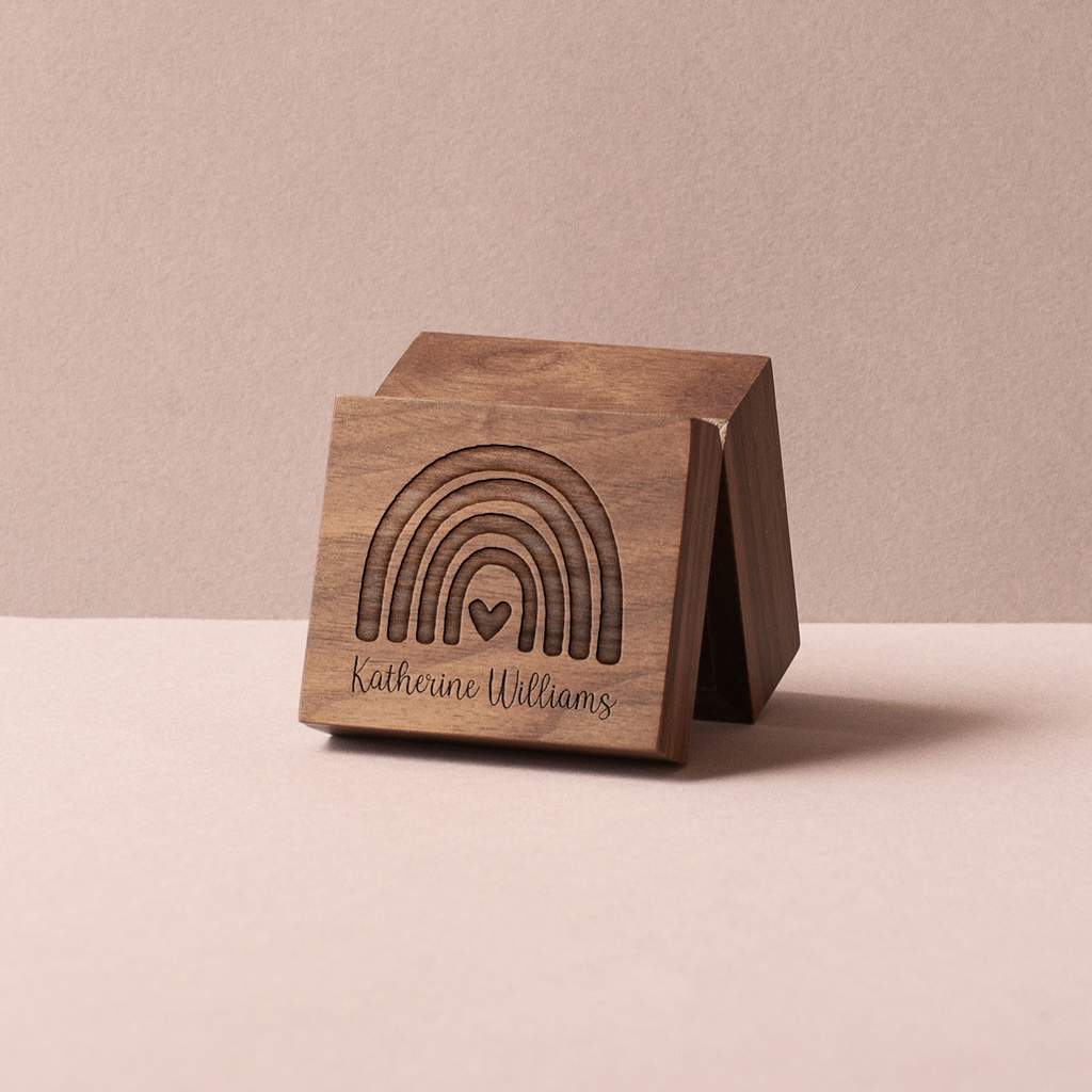Caja de música de madera de nogal Poulain